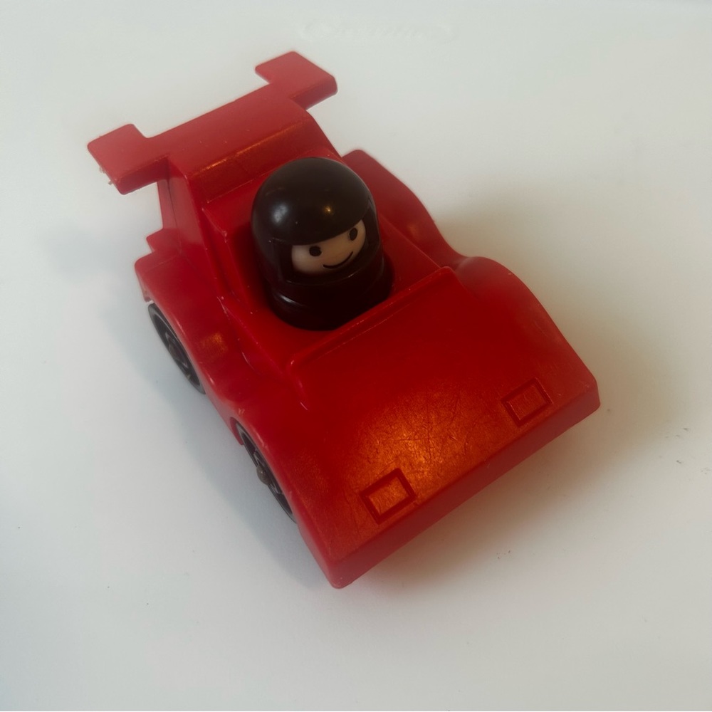 Fisher Price 2450 Little People Red Race Car and black helmet driver vintage
